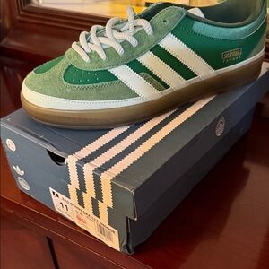 Adidas Men's Green and White Samba Sneakers Bad Bunny Size 11